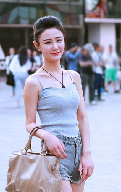 少女与老伯免费观看电视剧